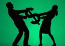 Γυναίκες νοικοκυρές &amp; άνδρες...κουβαλητές- Συνεχίζεται η "παράδοση" στα ελληνικά νοικοκυριά