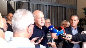 Παπανδρέου: Σήμερα ψηφίζουμε, αύριο συνεχίζουμε τον αγώνα για τη δημοκρατία