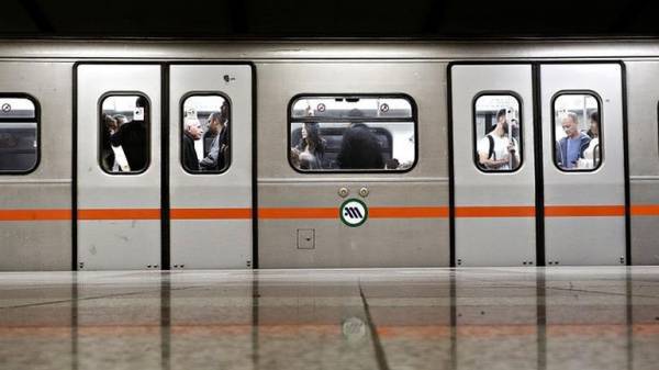 Κλειστό ξανά το μετρό στο Σύνταγμα