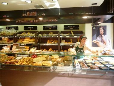 Έξι νέα ΒΕΝΕΤΗ FOOD HALL στην Αθήνα