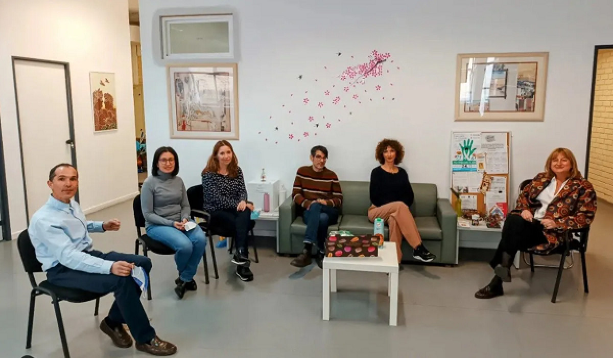 Υπ. Εργασίας: Επισκέψεις σε δομές υποστήριξης και φιλοξενίας κακοποιημένων γυναικών