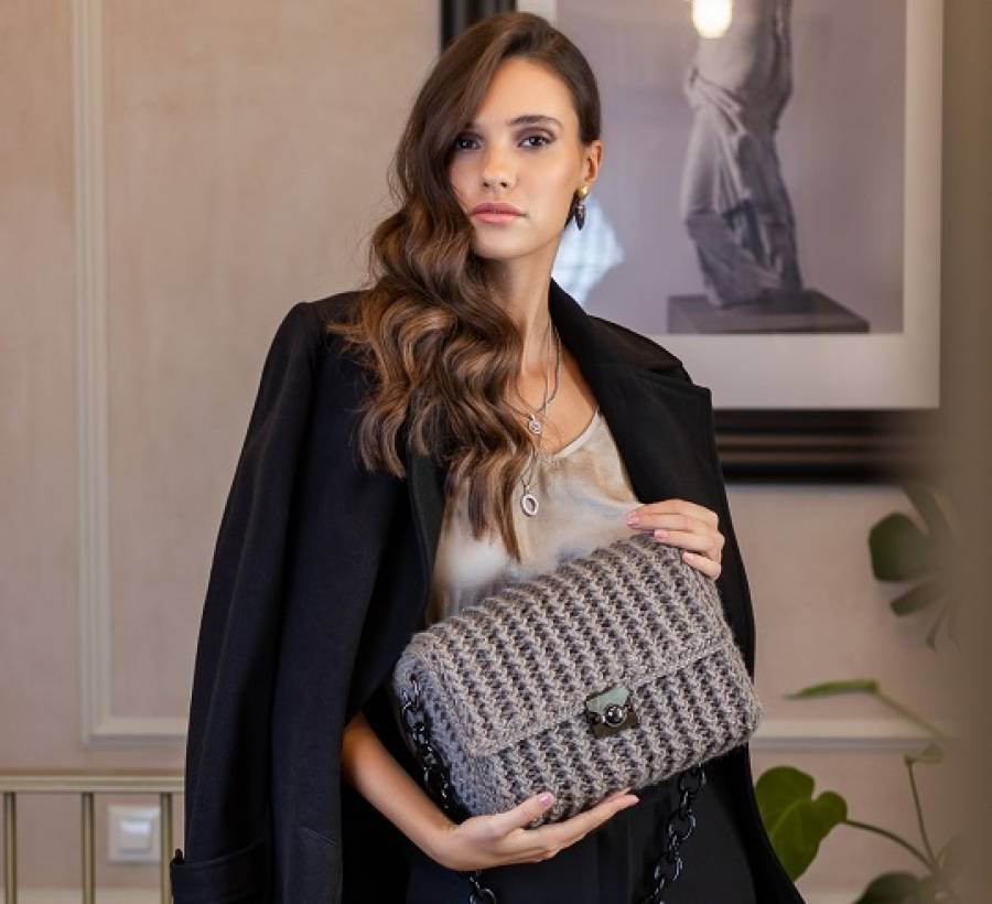 Η MISS POLYPLEXI παρουσιάζει τη νέα της συλλογή επιβεβαιώνοντας για άλλη μια φορά την υψηλή αισθητική του brand!