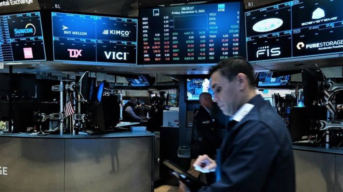 Wall Street: Ξεκίνημα στα «πράσινα» με το βλέμμα στο λιανεμπόριο