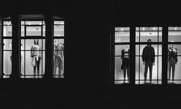 Fast fashion: Ο «ελέφαντας» στο δωμάτιο της μόδας