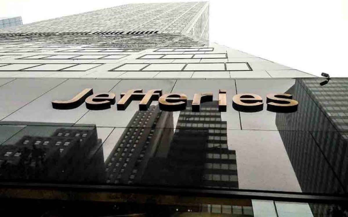 Jefferies-Ελληνικές τράπεζες: Ευνοϊκές οι τάσεις σε επιτόκια, δάνεια και τουρισμό