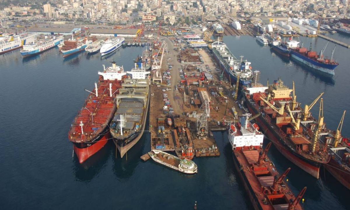 Εργατικό ατύχημα στο Πέραμα: Χτύπησε εργαζόμενος ναυπηγείου