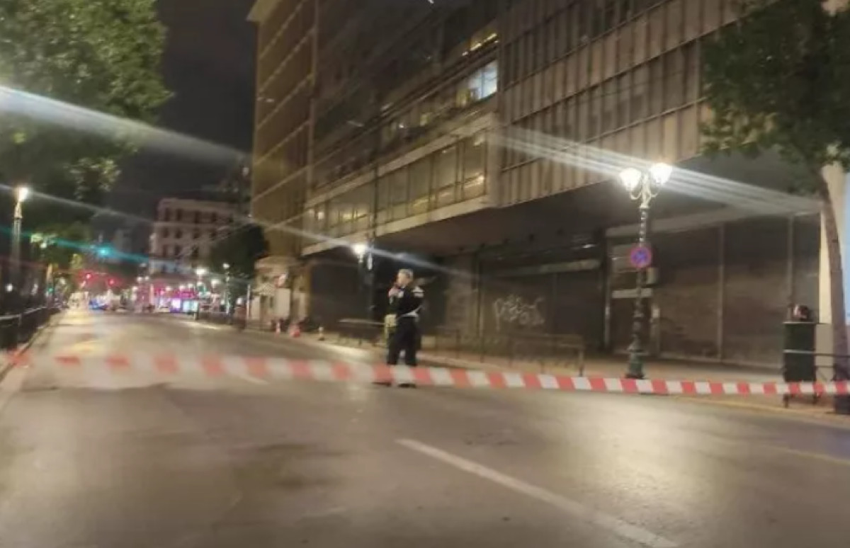 Ύποπτο δέμα στο κέντρο της Αθήνας-Έκλεισε η Σταδίου- Λήξη συναγερμού