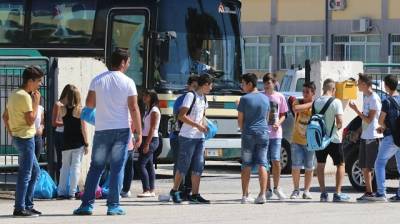 ΥΠΕΣ: 70 εκατ. ευρώ στις περιφέρειες για τη μεταφορά μαθητών