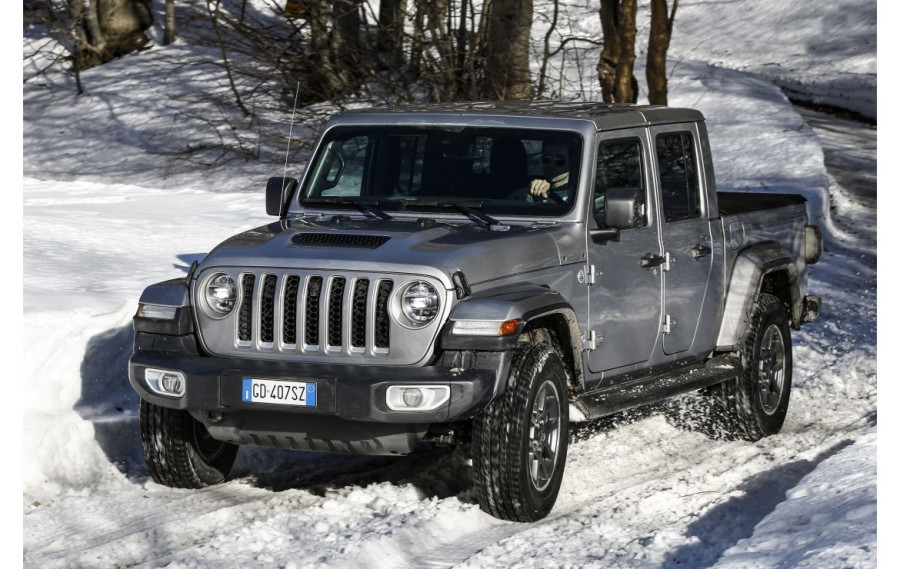 Ετοιμο(παράδοτο) για τις χιονισμένες πλαγιές το Jeep® Gladiator