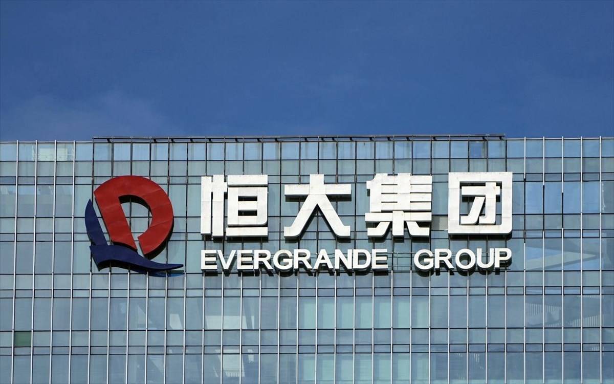 Ιδρυτής Evergrande: Ξεπουλάει ό,τι έχει για την αποπληρωμή του χρέους