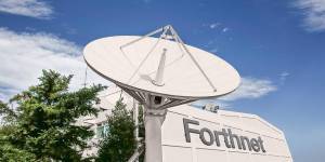 Βλέπει «κλείσιμο» του deal Μαρινάκη-Forthnet η αγορά των telecoms