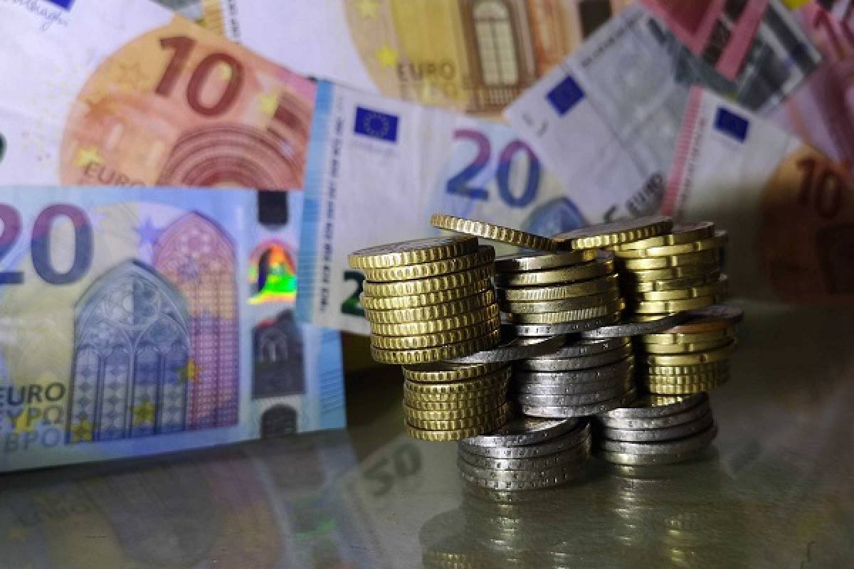 Ξεκινούν οι πληρωμές των συντάξεων Σεπτεμβρίου- Οι ημερομηνίες ανά ταμείο