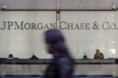 JP Morgan : Αγοράστε στην "βουτιά" ("Buy the Dips")