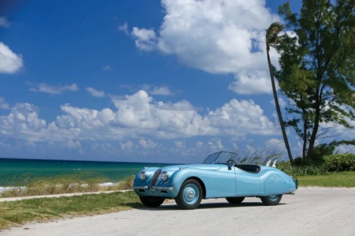 Ένα υπέροχο Jaguar XK 120 Alloy Roadster του 1949