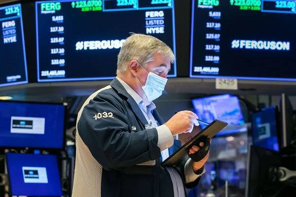Διπλό ρεκόρ για τη Wall Street-Ιστορικά υψηλά για Dow Jones-S&amp;P