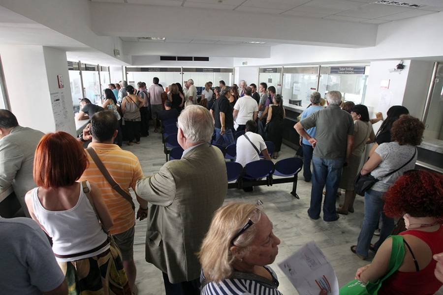ΑΑΔΕ: Συγχωνεύσεις ΔΟΥ σε Αθήνα και Θεσσαλονίκη από το 2020