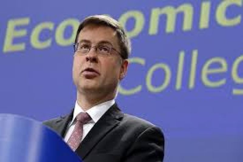 Ντομπρόβσκις: Η Ελλάδα χρειάζεται ένα βιώσιμο συνταξιοδοτικό σύστημα