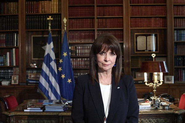 Σακελλαροπούλου: Πηγή έμπνευσης ο ηρωικός αγώνας του ουκρανικού λαού