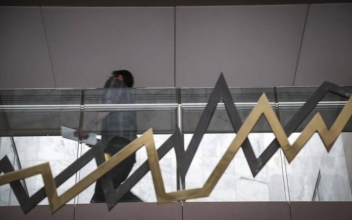 Χ.Α.: Προσοχή βραχυπρόθεσμα εν όψει της εκπνοής παραγώγων τριμηνιαίου κύκλου