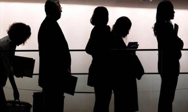 Χωρίς την απόφαση του Ευρωδικαστηρίου, η διαπραγμάτευση για ομαδικές απολύσεις