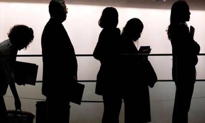 Χωρίς την απόφαση του Ευρωδικαστηρίου, η διαπραγμάτευση για ομαδικές απολύσεις