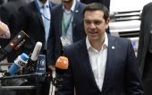 Οι δανειστές βλέπουν τον Τσίπρα να κάνει… μασούρια και προειδοποιούν!