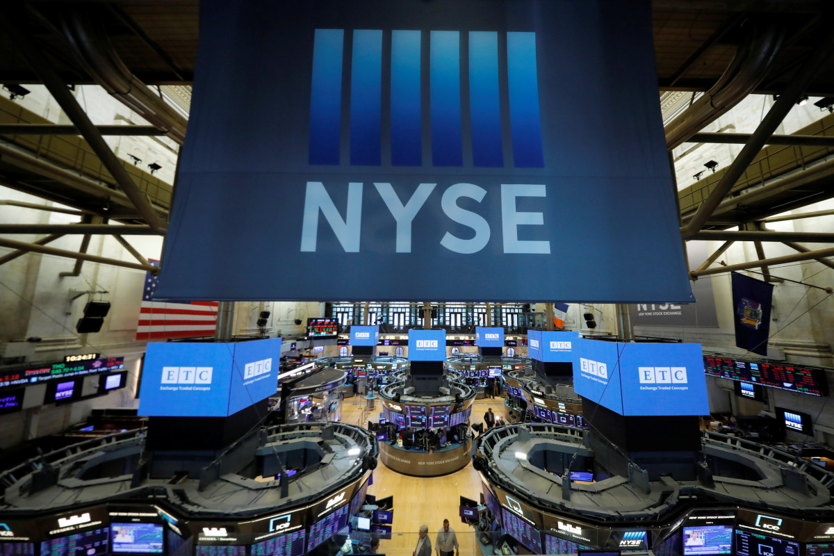 Πτώση στη Wall Street αναμένοντας τα στοιχεία για τον πληθωρισμό