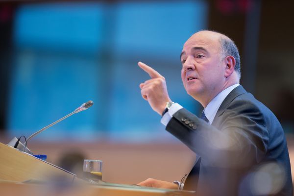 Μοσκοβισί: Ζητεί έγκαιρη ολοκλήρωση της β' αξιολόγησης