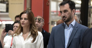 Αχτσιόγλου- Χαρίτσης: Επείγουσα ανάγκη η πολιτική αλλαγή