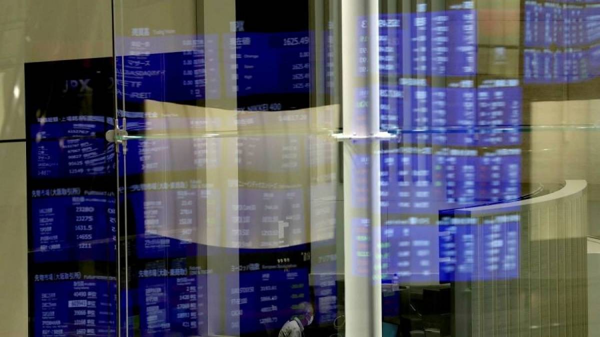 Απώλειες στα ευρωπαϊκά χρηματιστήρια με το βλέμμα στον κορονοϊό