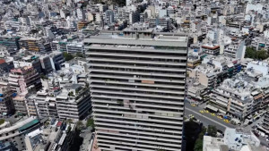 Τραγωδία στους Αμπελοκήπους: 44χρονος έπεσε από τον 24ο όροφο του Πύργου Απόλλων