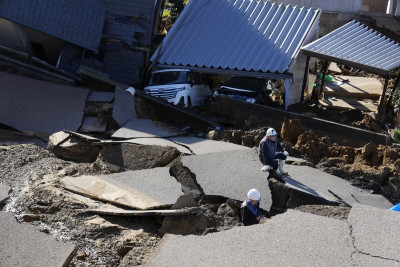Ξεπέρασαν τους 100 οι νεκροί από τον σεισμό στην Ιαπωνία
