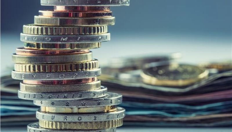 WSJ: Η... εξάρτηση των νέων Ελλήνων από τις συντάξεις