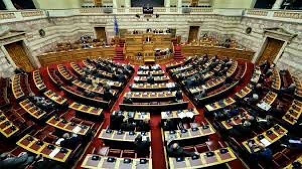 Το «βάρος» τώρα στη συνταγματική αναθεώρηση