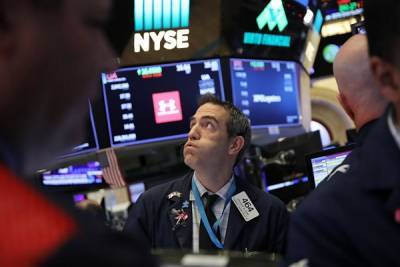 Στο «κόκκινο» η Wall Street-Αναθερμαίνονται οι φόβοι των επενδυτών