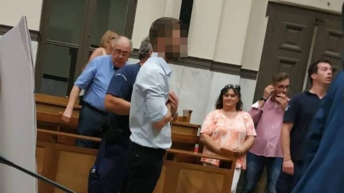 Ζάκυνθος: Αποφυλακίζεται με περιοριστικούς όρους ο 27χρονος πατροκτόνος