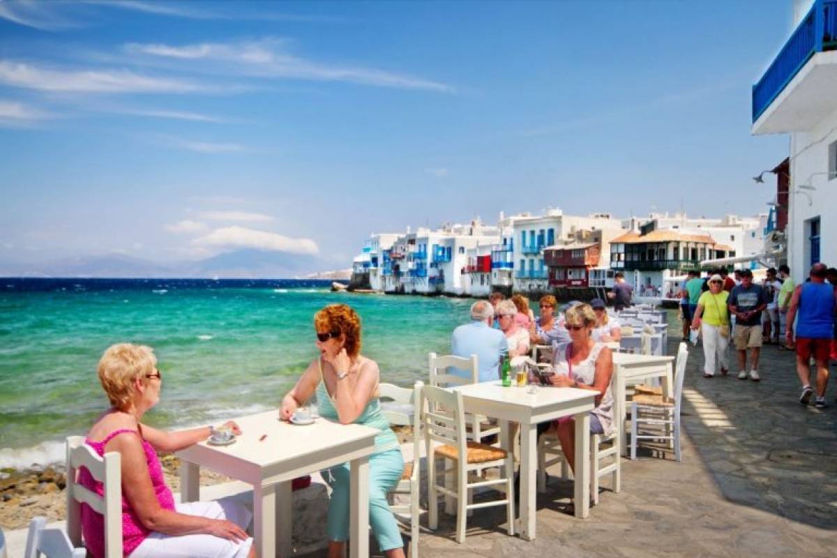 Αυγουστιάτικη εκστρατεία ελέγχων σε τουριστικές περιοχές- Προειδοποιητικές «καμπάνες» στη Μύκονο