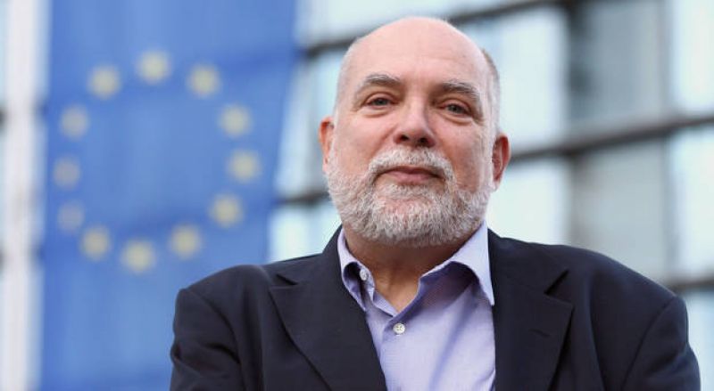 Η Ελλάδα θα παραμείνει στην ευρωζώνη, τονίζει ο Τόμας Βίζερ