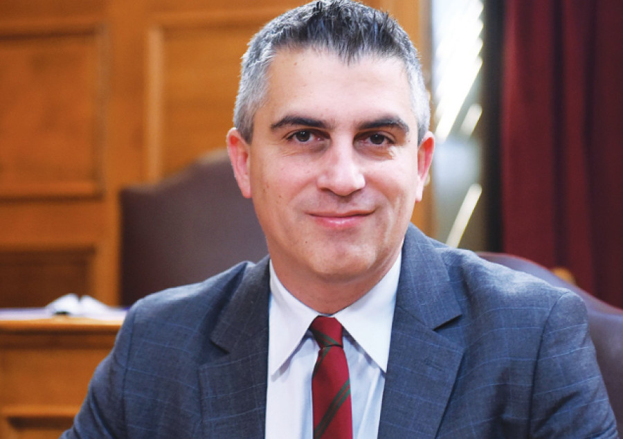 Δήμας: Αναβαθμίζονται οι υπηρεσίες ασφάλειας των περιφερειακών αεροδρομίων με νέο στόλο και προσωπικό
