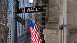 Wall Street: Επιφυλακτικές κινήσεις-Oι τεχνολογικοί κολοσσοί στηρίζουν τον Nasdaq