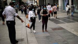 Ισπανία: Σε υψηλά τετραμήνου ο αριθμός των ημερήσιων θανάτων