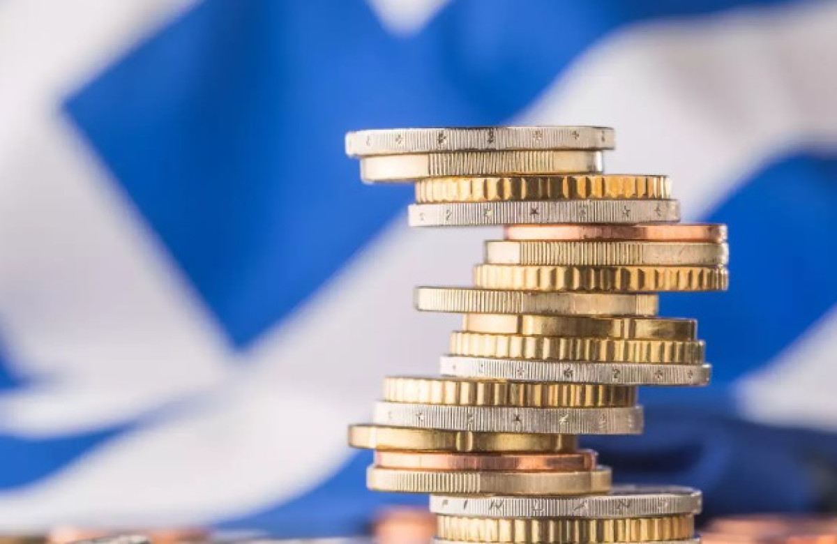 Eurostat: Αύξηση 24% στο καθαρό εισόδημα των Ελλήνων από 2019