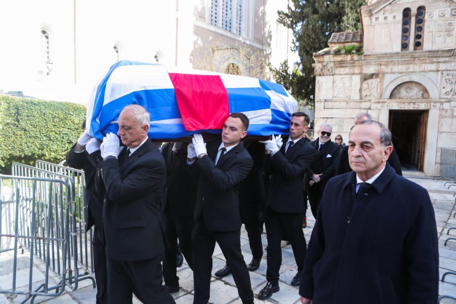 Το «τελευταίο αντίο» στην Ελένη Γλύκατζη-Αρβελέρ – Επικήδειοι από Μητσοτάκη και Τασούλα