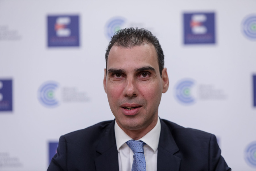 Θεμιστοκλέους: Στα βαρέα και ανθυγιεινά οι νοσηλευτές - Έτοιμο το ΕΣΥ για την έξαρση της γρίπης
