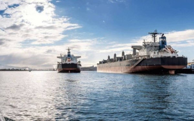 Οι ναυτιλιακές μετοχές «βυθίζονται» καθώς οι ναύλοι ξηρού φορτίου σταθεροποιούνται