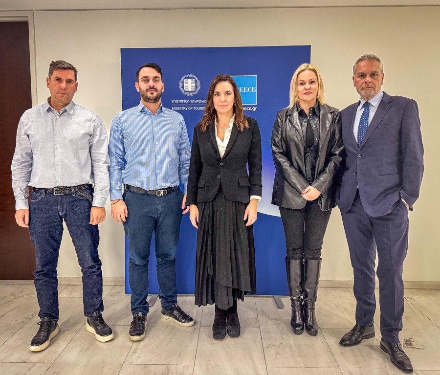 Κεφαλογιάννη: Στοχευμένες δράσεις για τη στήριξη της Σαντορίνης