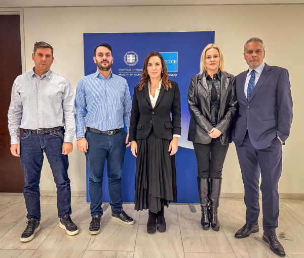 Κεφαλογιάννη: Στοχευμένες δράσεις για τη στήριξη της Σαντορίνης