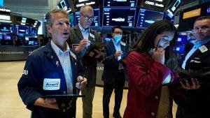 Wall Street: Φοβισμένοι οι επενδυτές λόγω της Evergrande