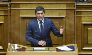 Αυγενάκης-Βουλή: Θέλουμε να πάρουμε ρεαλιστικές αποφάσεις μαζί με τους αγρότες
