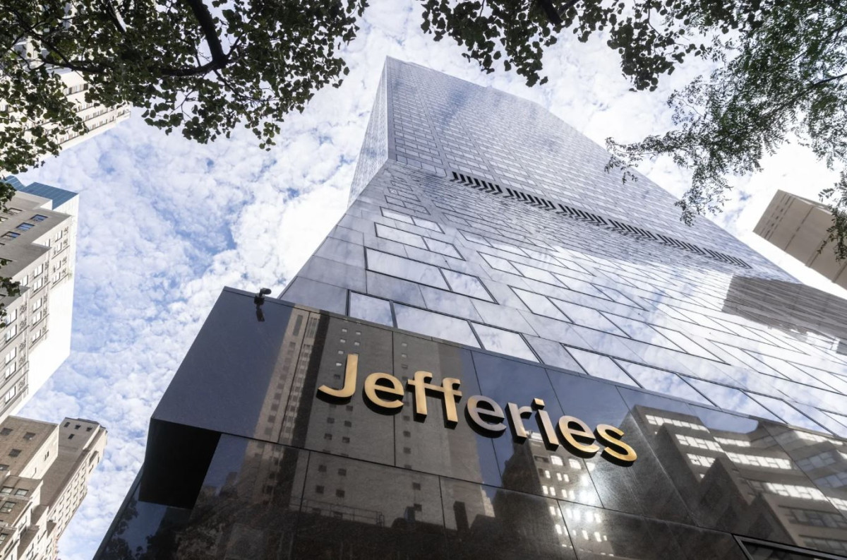 Jefferies: Ανεβάζει τον πήχη για Εθνική Τράπεζα και Eurobank με νέες-τιμές στόχους